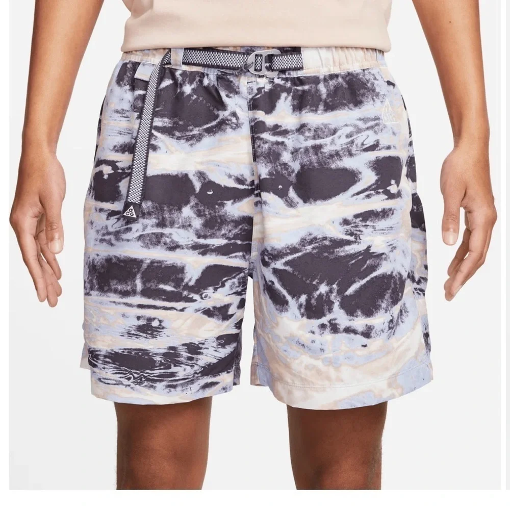Nike Black and White Men's Shorts